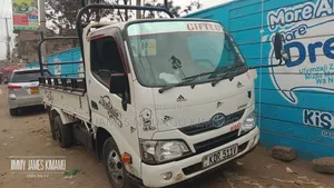 Toyota Dyna 2018 White