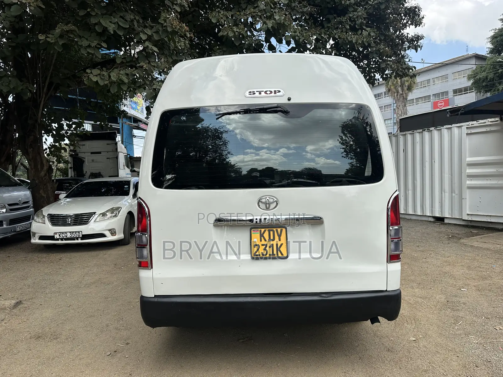 Toyota HiAce 2019 White