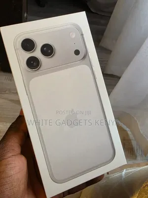 New Apple iPhone 17 Pro Max 256 GB Silver