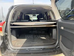 Toyota Vanguard 2013 Black