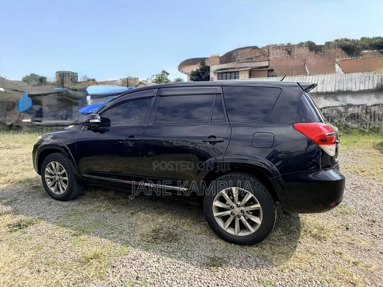 Toyota Vanguard 2013 Black