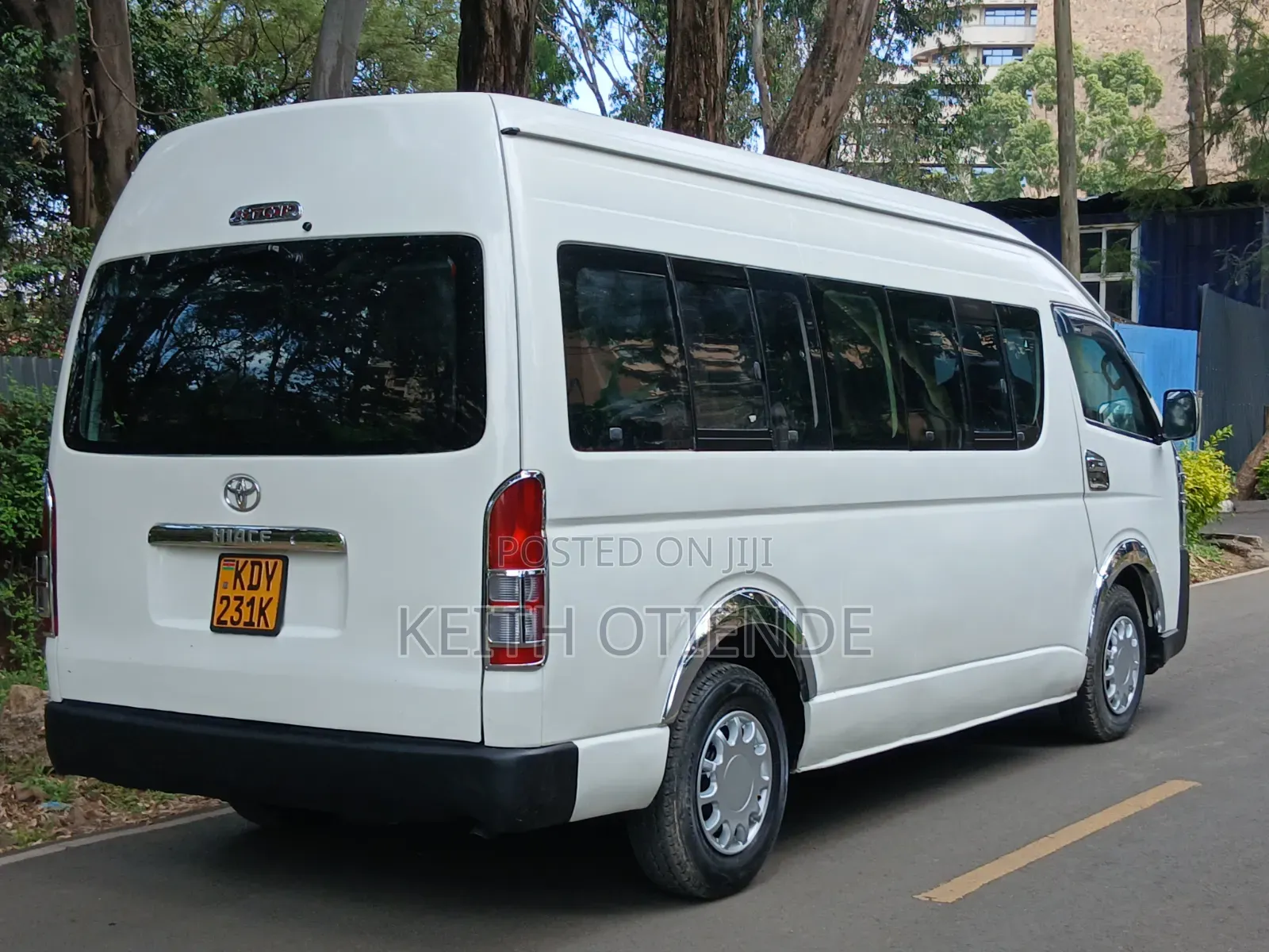 Toyota HiAce 2019 White