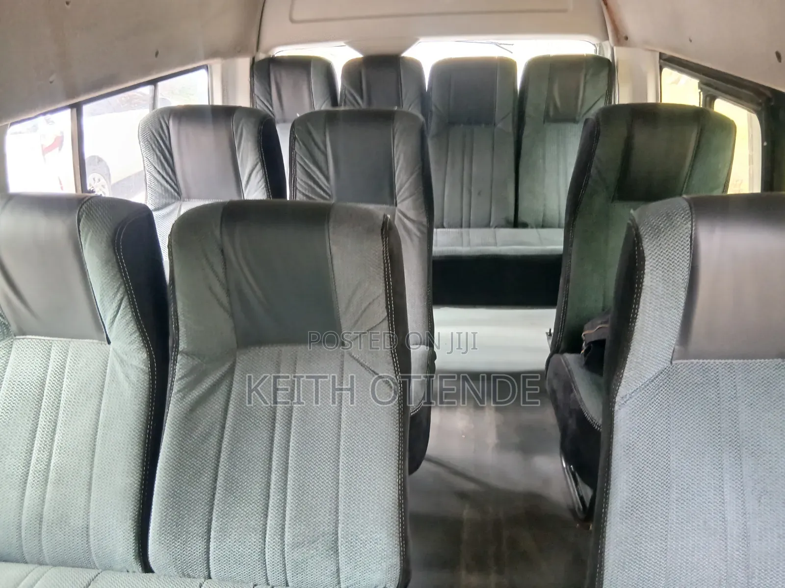 Toyota HiAce 2019 White