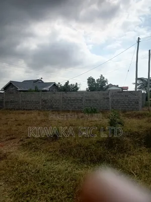 1 Acre for Sale Touching Tarmack in Shujaa Mihang'o