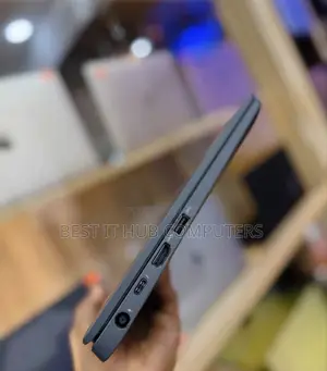 Laptop Dell Latitude 7400 8GB Intel Core i7 SSD 256GB