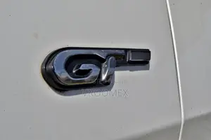 Peugeot 5008 2018 White