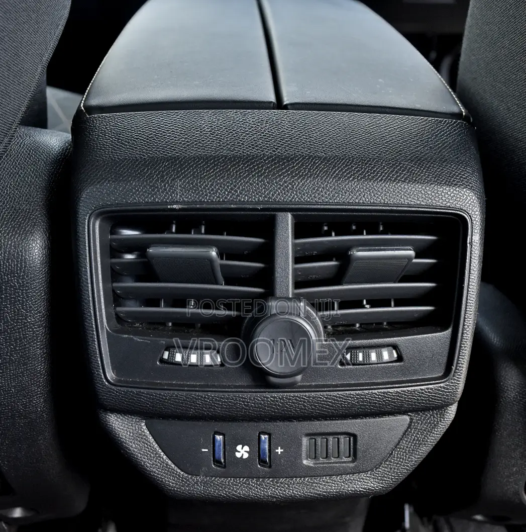 Peugeot 5008 2018 White