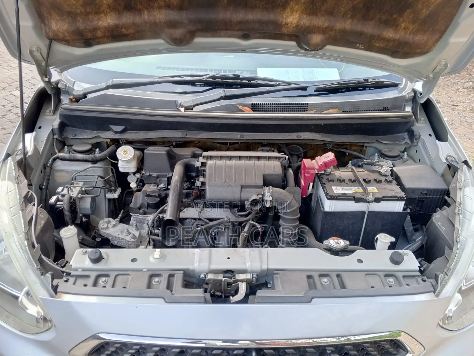 Mitsubishi Mirage 2018 Silver