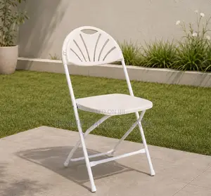 Wedding Chair: Fan Back Foldable Plastic Chair