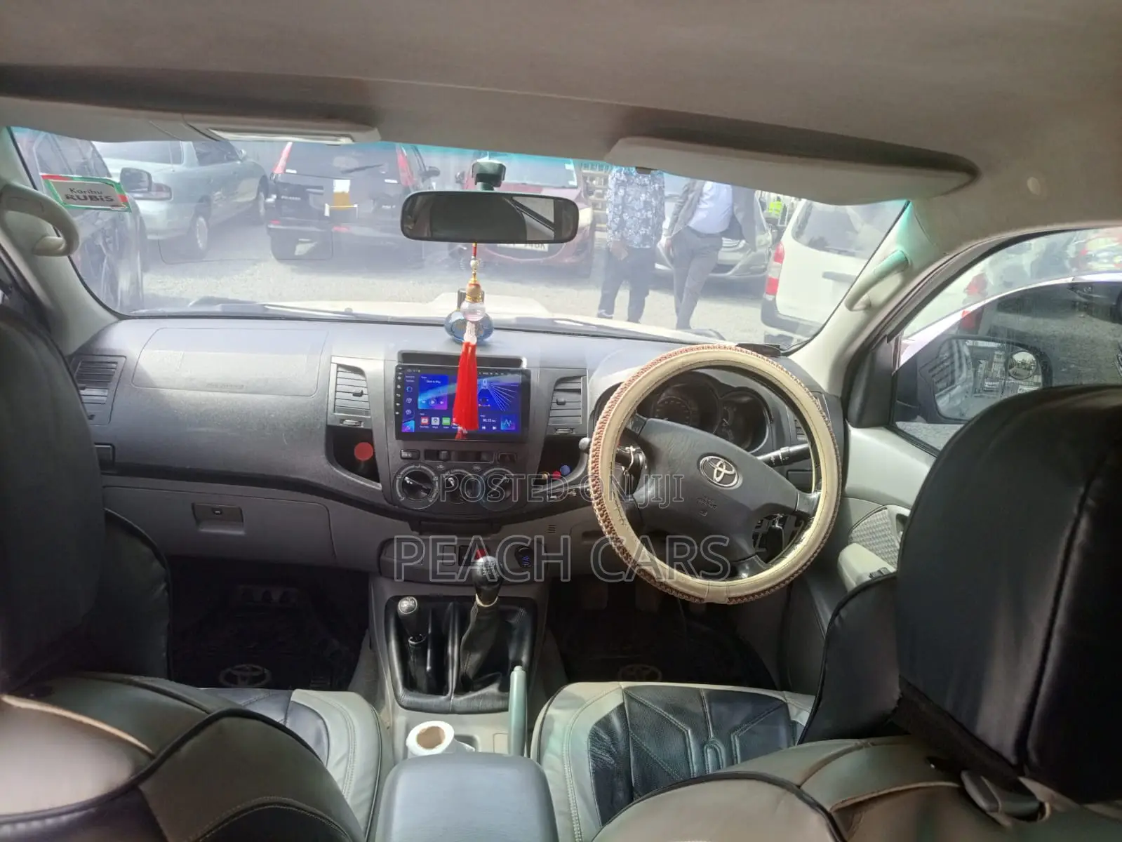Toyota Hilux 2009 White