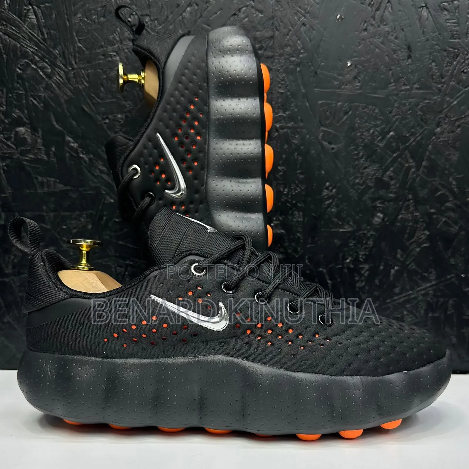 Nike Mind 002
