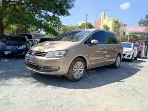 Volkswagen Sharan 2014 Gold