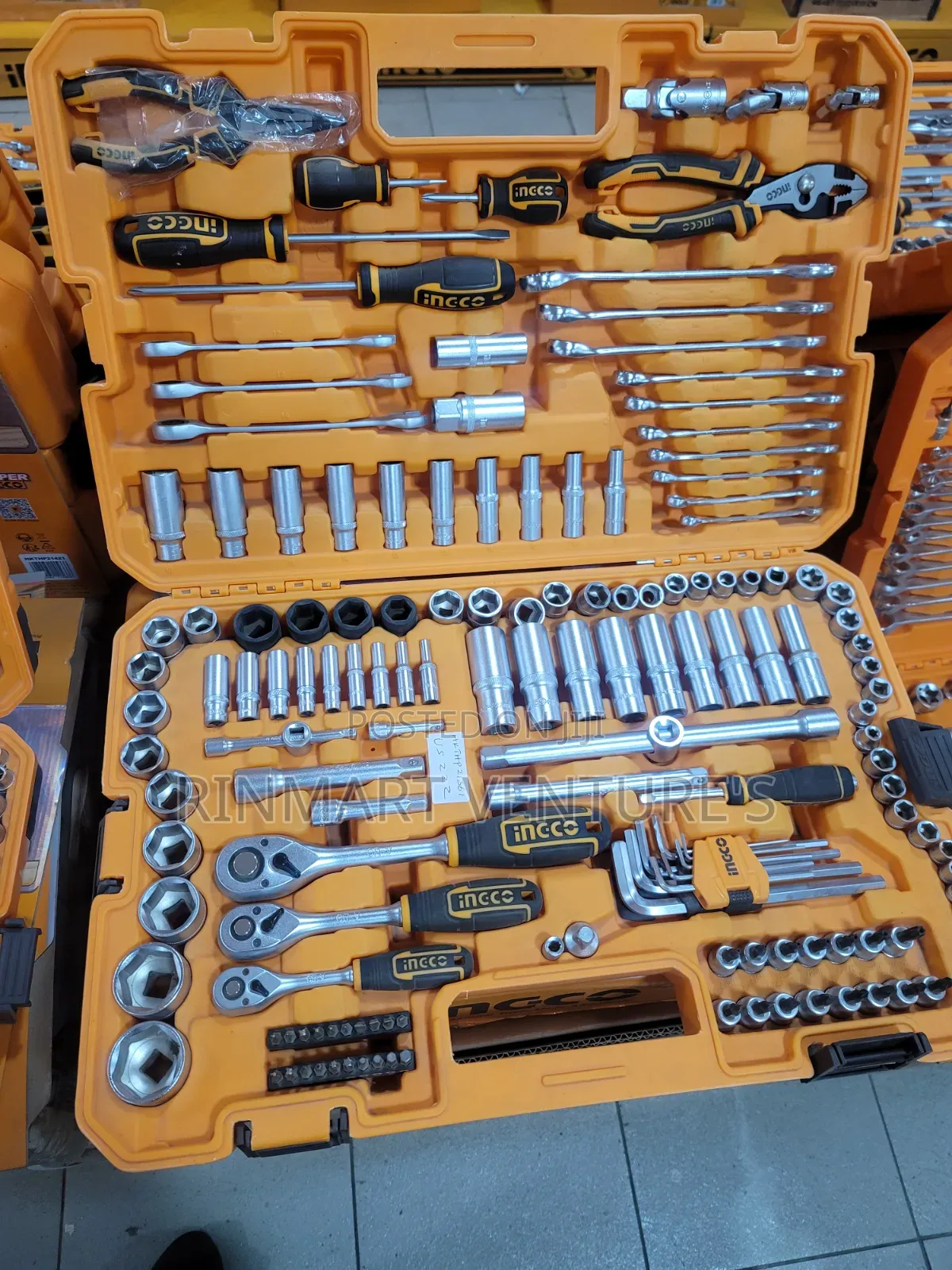 Ingco 142 Piece Sockets/Hand Tools Kit