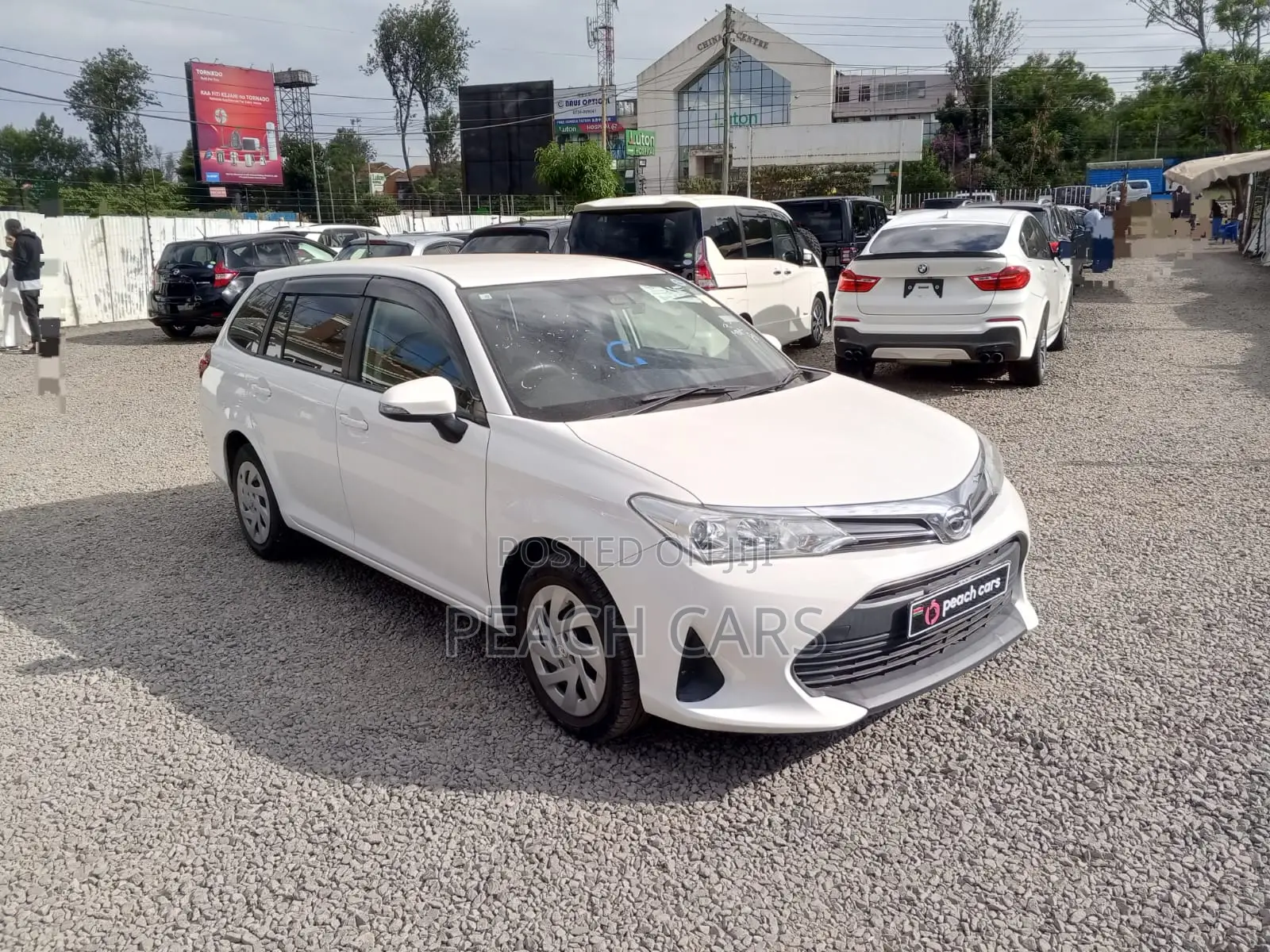 Toyota Corolla Fielder 2018 White