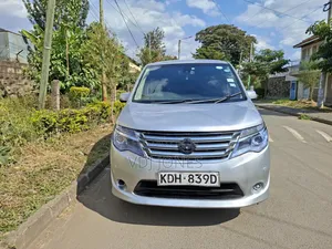 Nissan Serena 2014 Silver