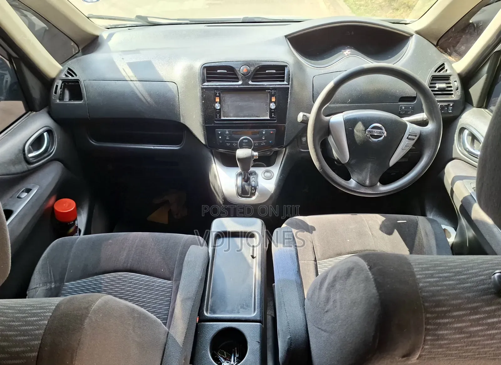 Nissan Serena 2014 Silver