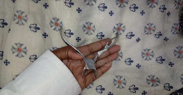 Big Pig Tooth Cutting Pliers - main view