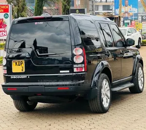 Land Rover Discovery 2016 Black