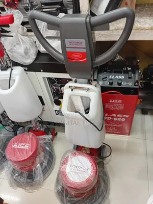 Highly Versatile Windsor Floor Scrubber