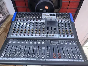 Yamaha 12 Channels Powered Mixer Pmy12usb