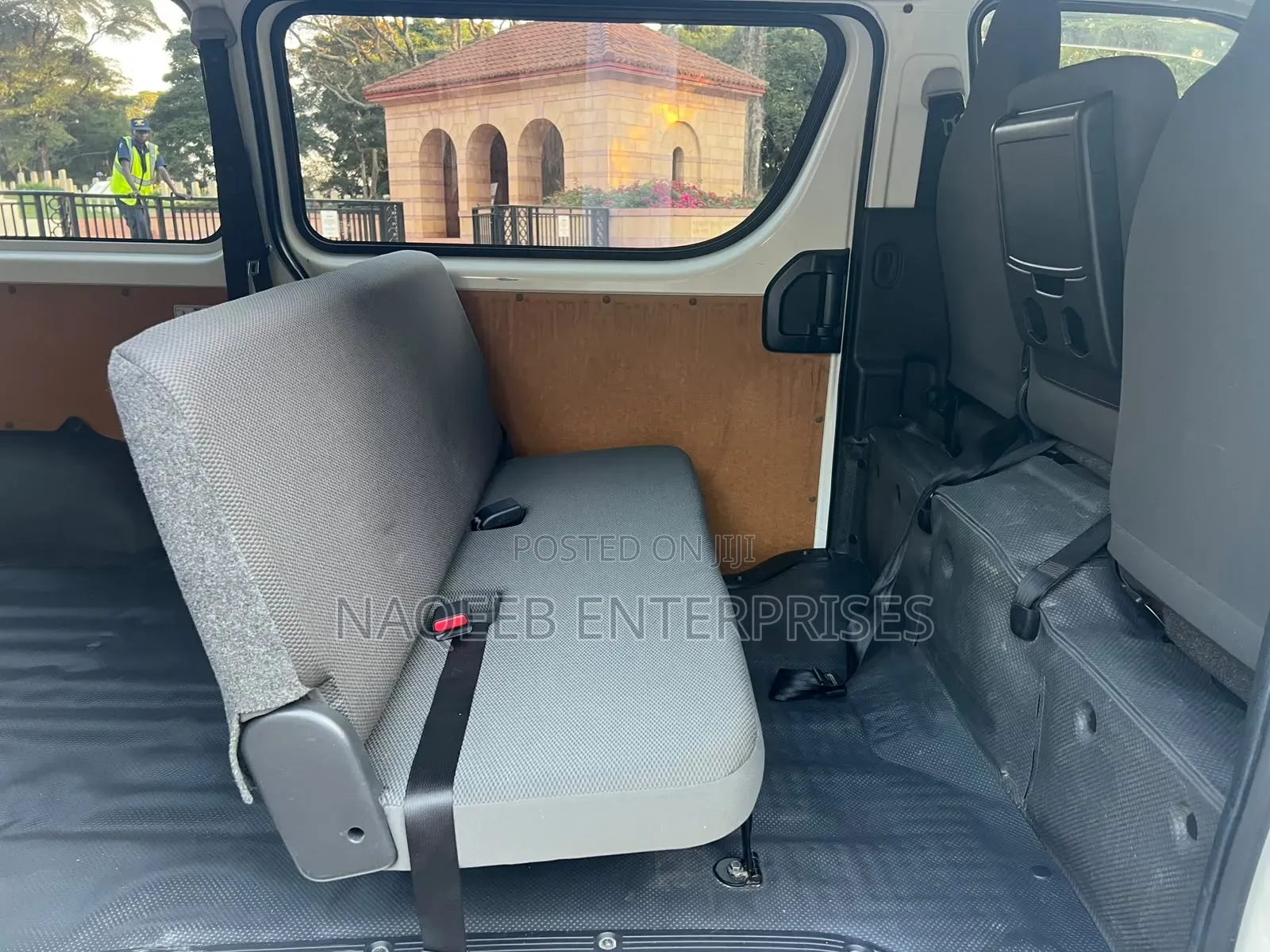 Toyota HiAce 2019 White