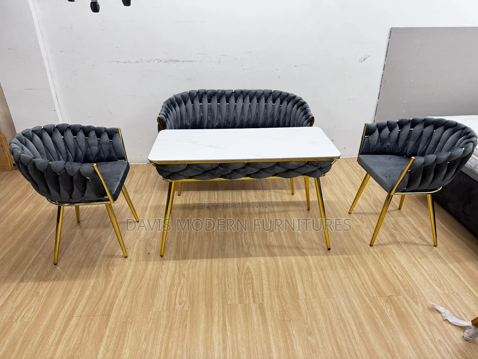 3-Piece Accent Set