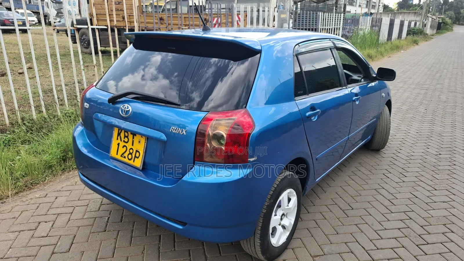 Toyota Corolla RunX 2005 Blue