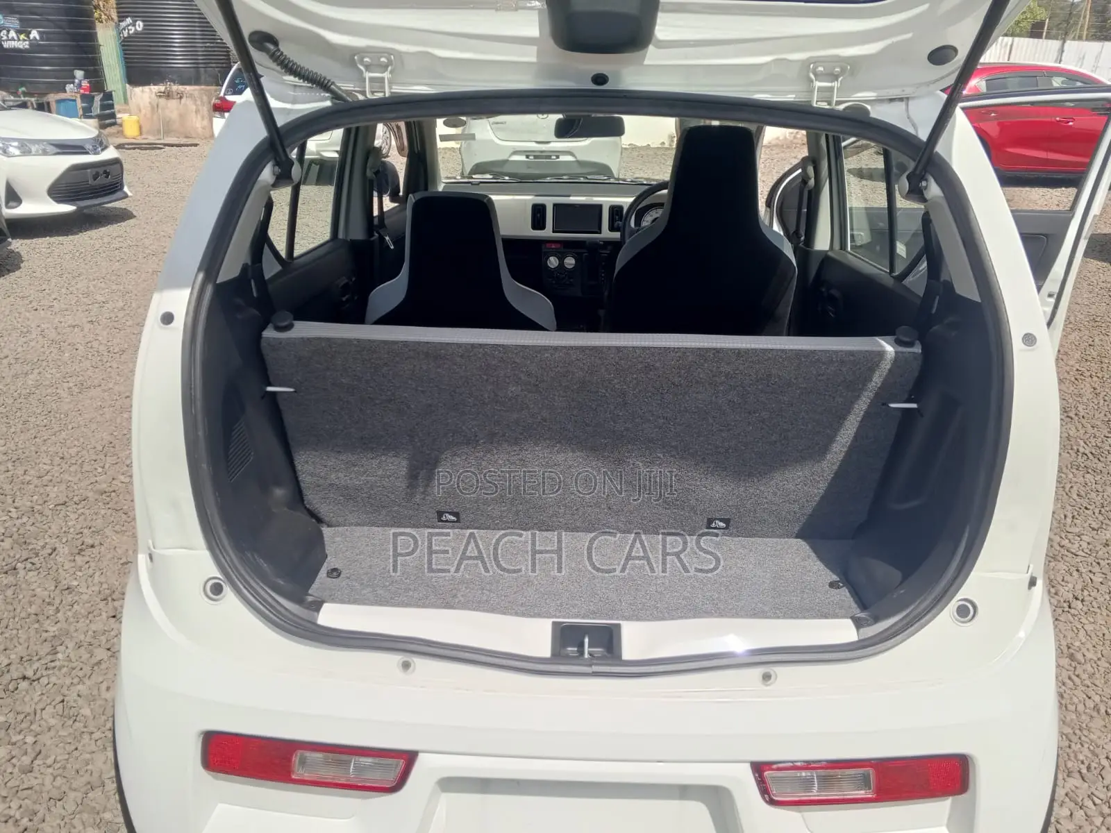 Suzuki Alto 2018 White