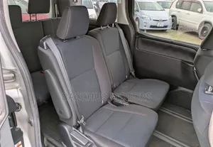 Toyota Voxy 2019 Silver