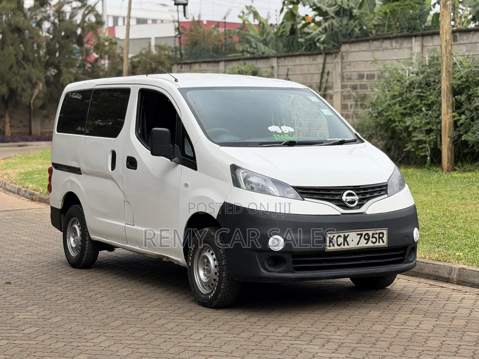Nissan Vanette 2010 White