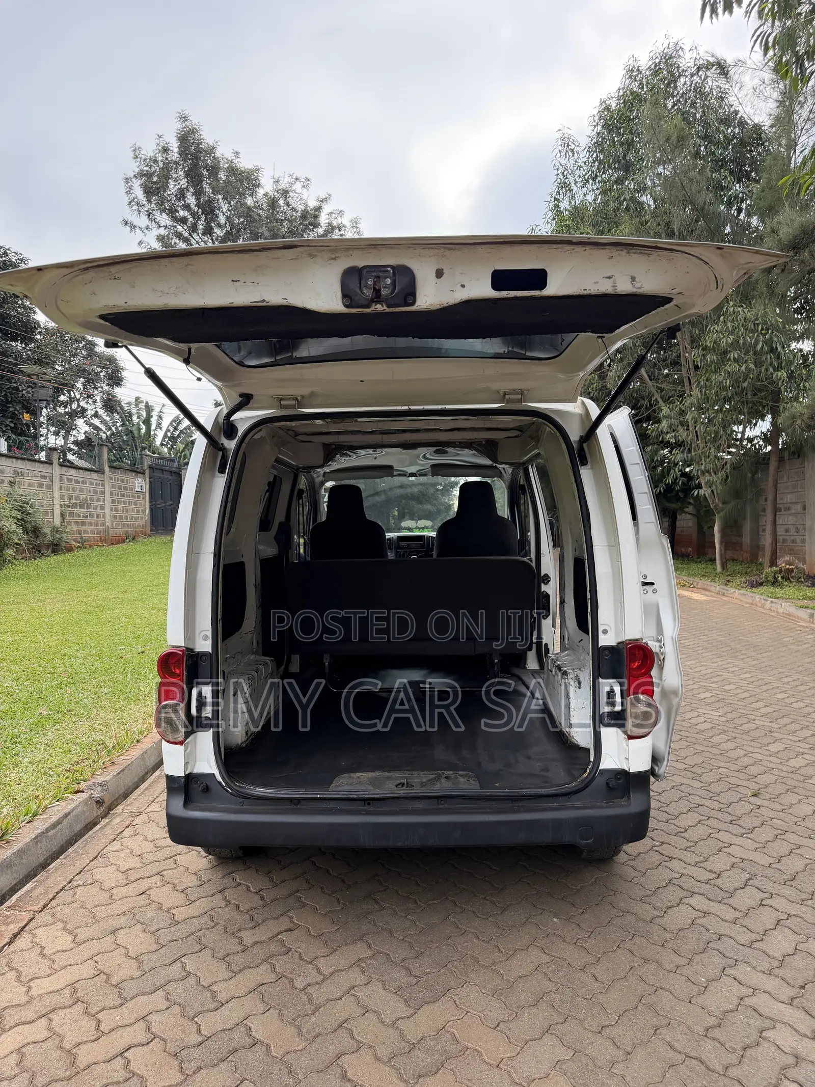 Nissan Vanette 2010 White