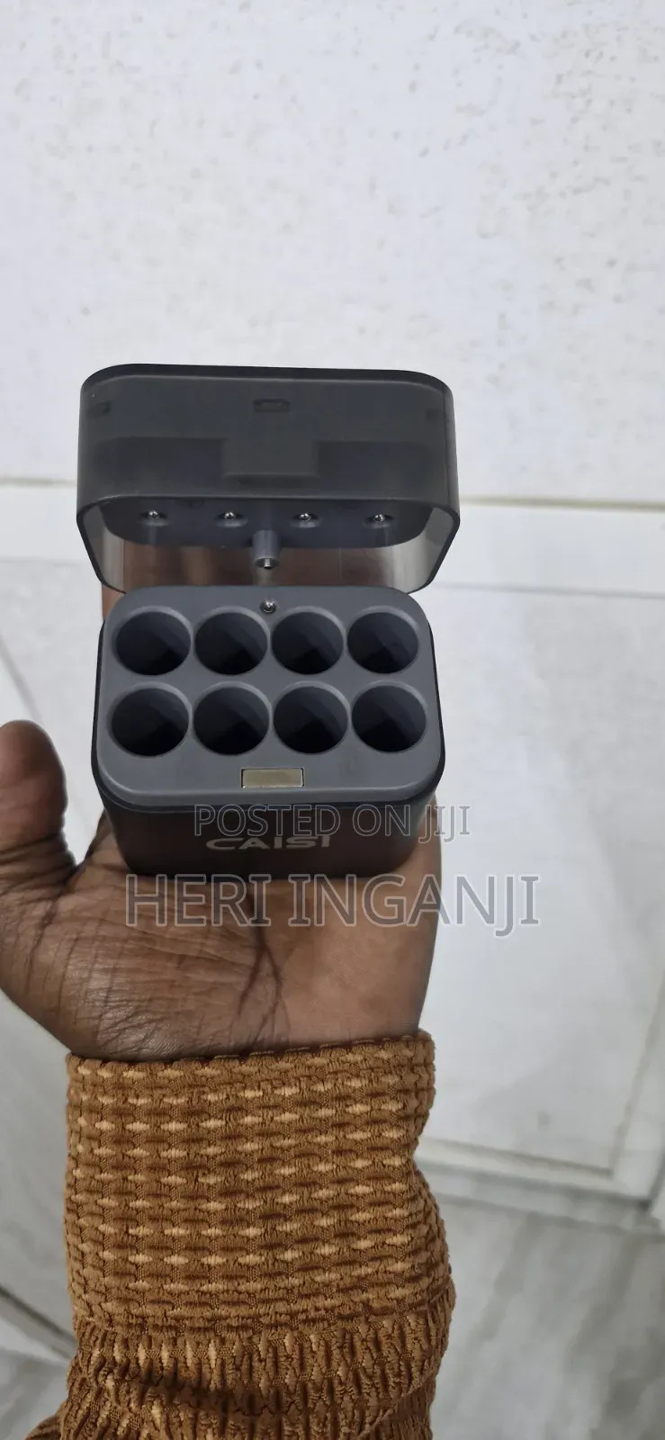 Caisi 8 In Universal Carger For Aa Battery