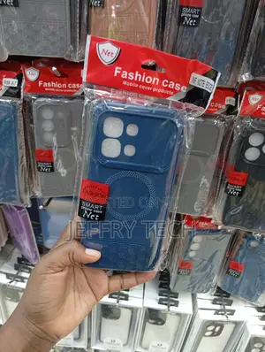 Blue Magnetic Shockproof Case With Built-in Magnets for Magsafe