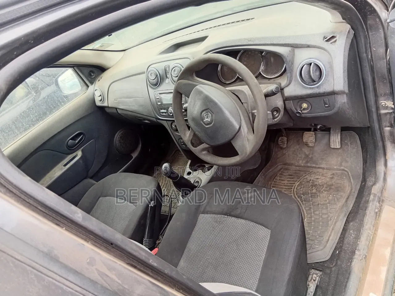 Renault Logan 2016 Black