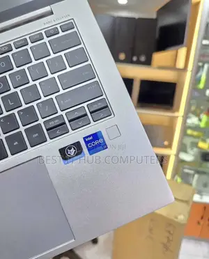 Laptop HP EliteBook 840 G9 16GB Intel Core i7 SSD 512GB
