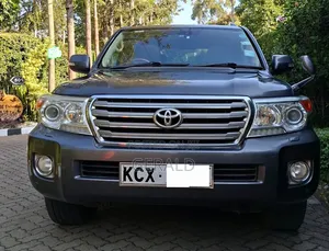 Toyota Land Cruiser 2012 Gray
