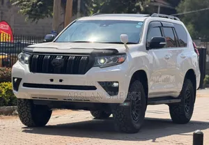 Toyota Land Cruiser Prado 2021