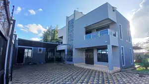 4bdrm Mansion in Banita, Kamulu for sale