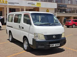 Nissan Caravan (Urvan) 2004 White