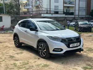 Honda Vezel 2022 White