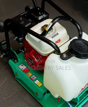 Plate Compactor Honda 90kgs