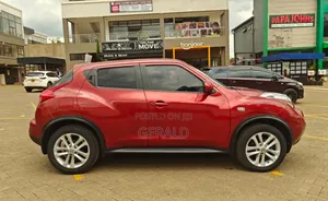 Nissan Juke 2011 Red