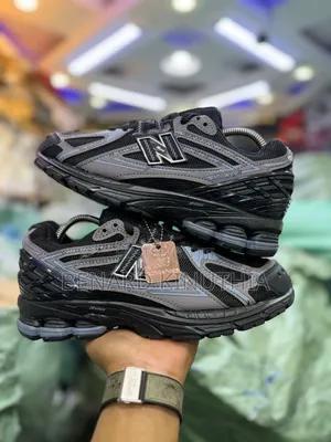 New Balance 1906r