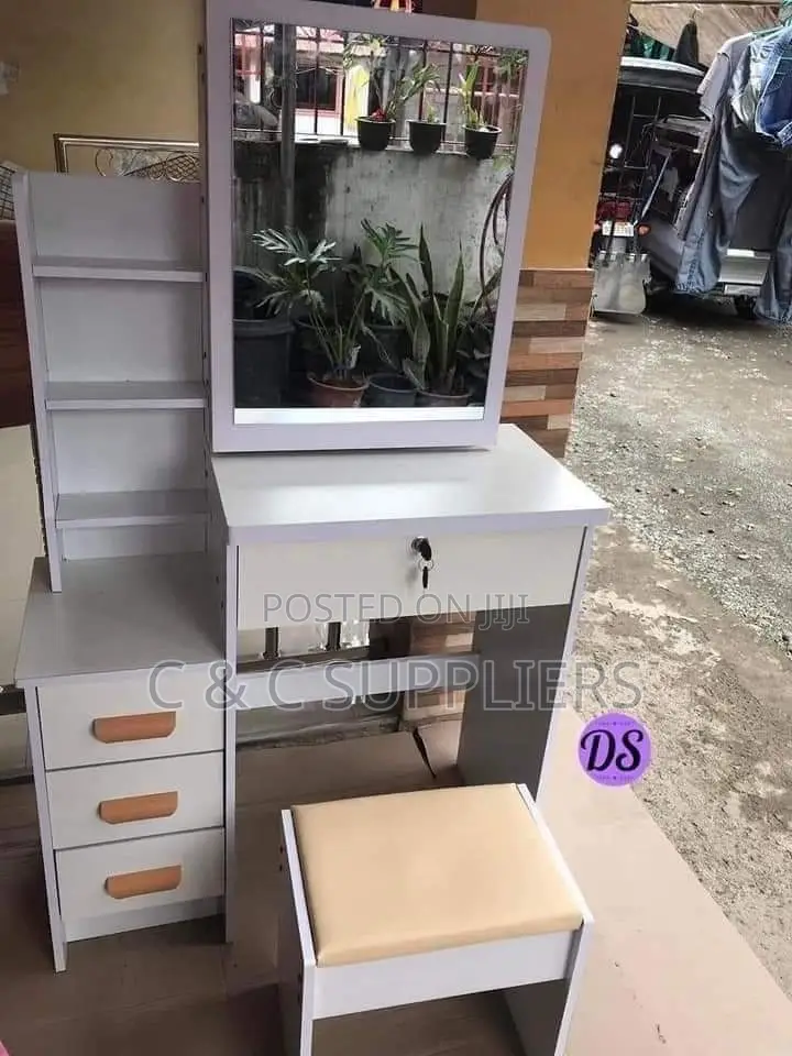 White Vanity Table With Sliding Mirror