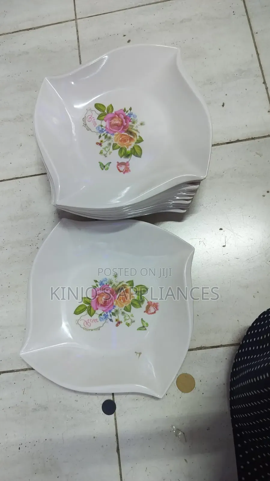 Melamine Plates 
12 PCS