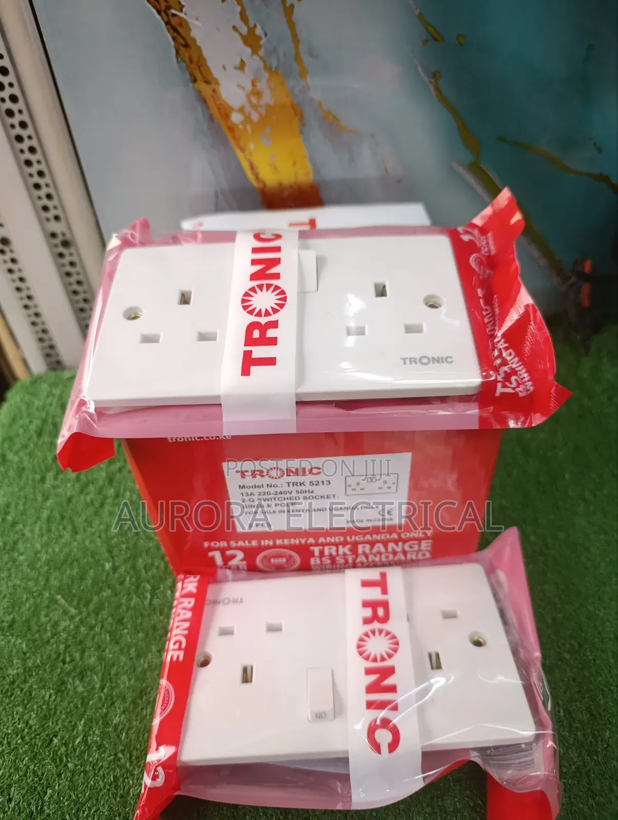 13 Amp Tronic Double Socket.