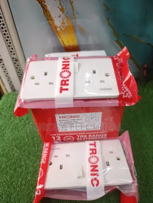13 Amp Tronic Double Socket.