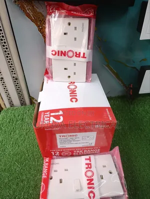 13 Amp Tronic Double Socket.