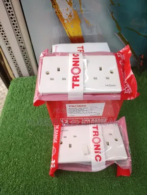 13 Amp Tronic Double Socket.