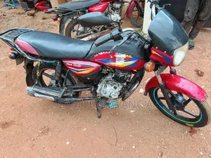 Bajaj Boxer 2020 Red